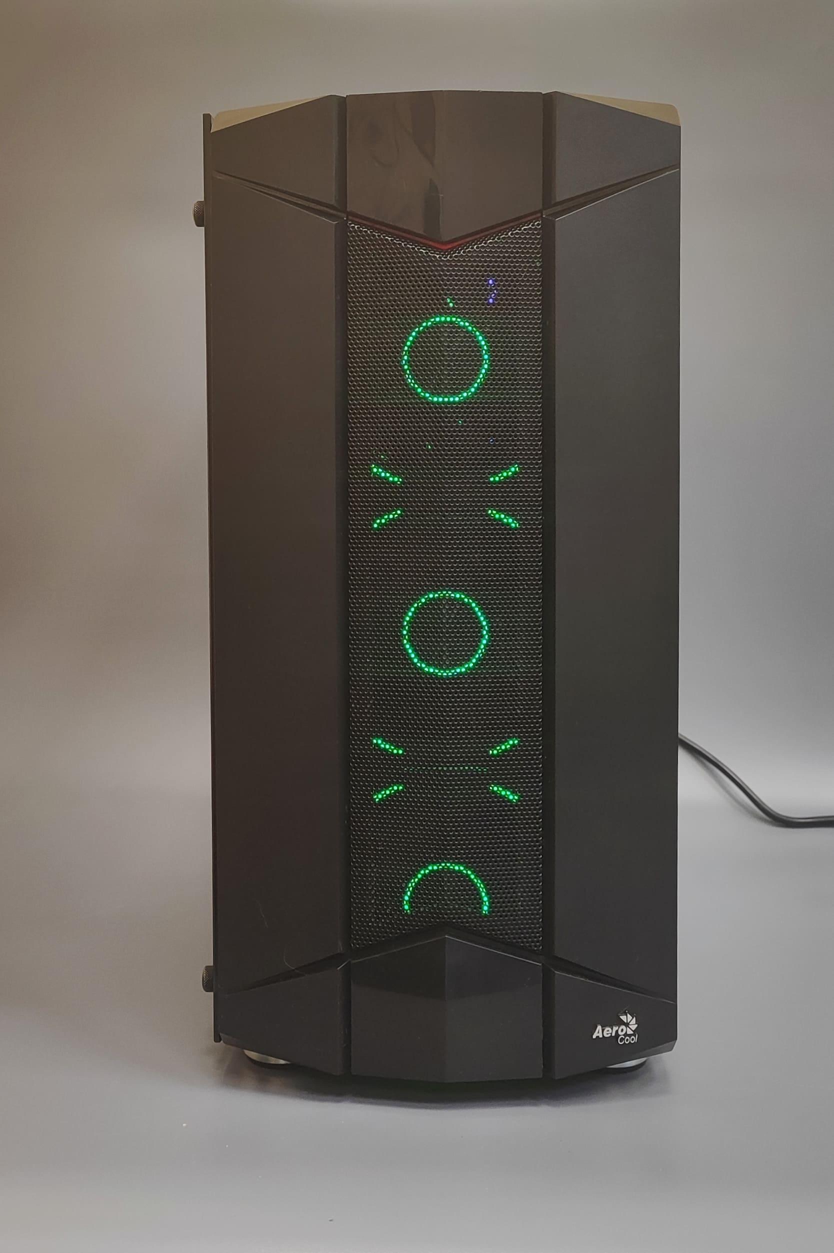 Корпус AEROCOOL Sentinel-g-BK-v1