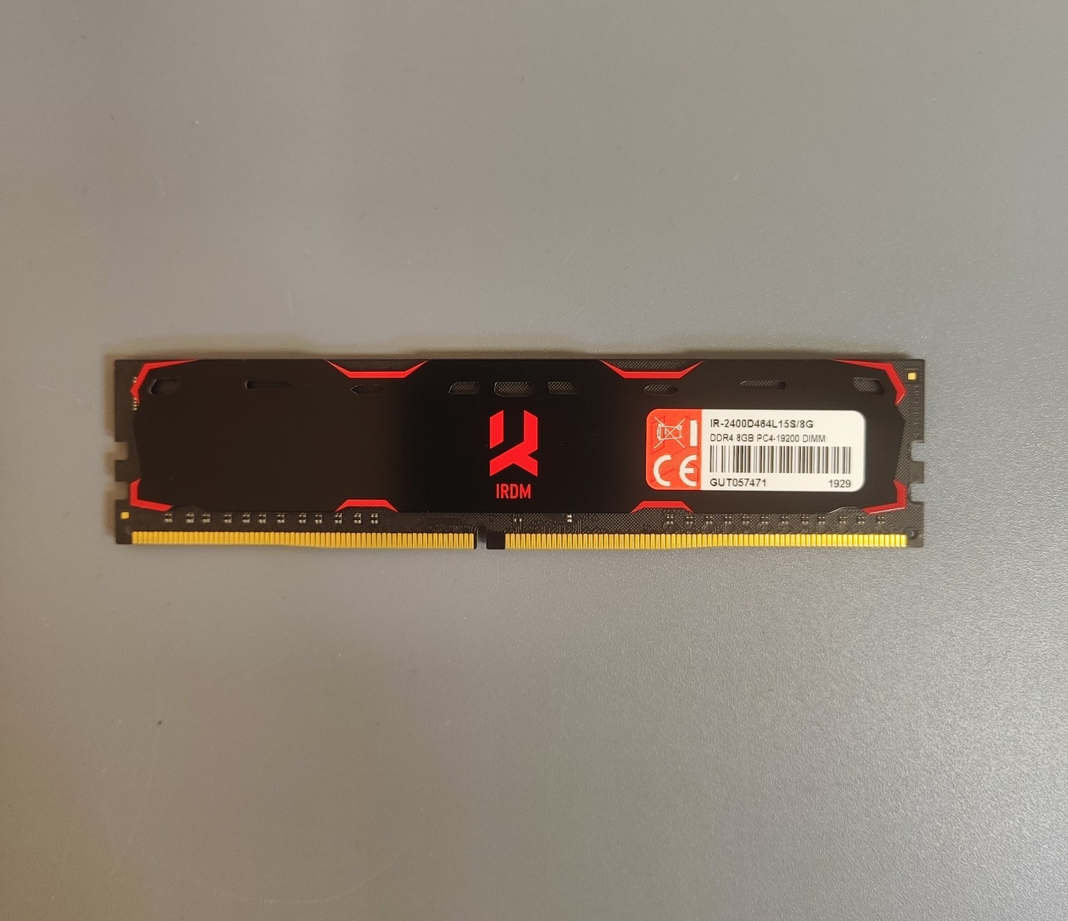 Оперативная память Goodram Iridium DDR4 2400 Mhz 8GB