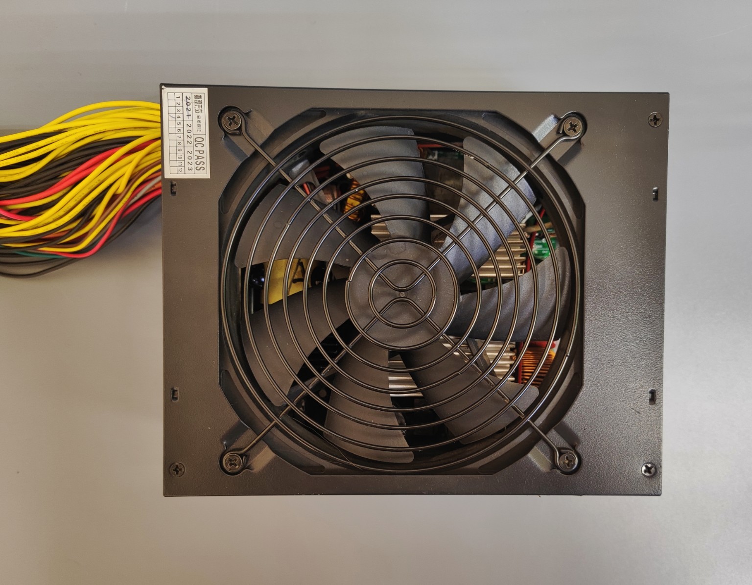 Блок питания zumax 1850w