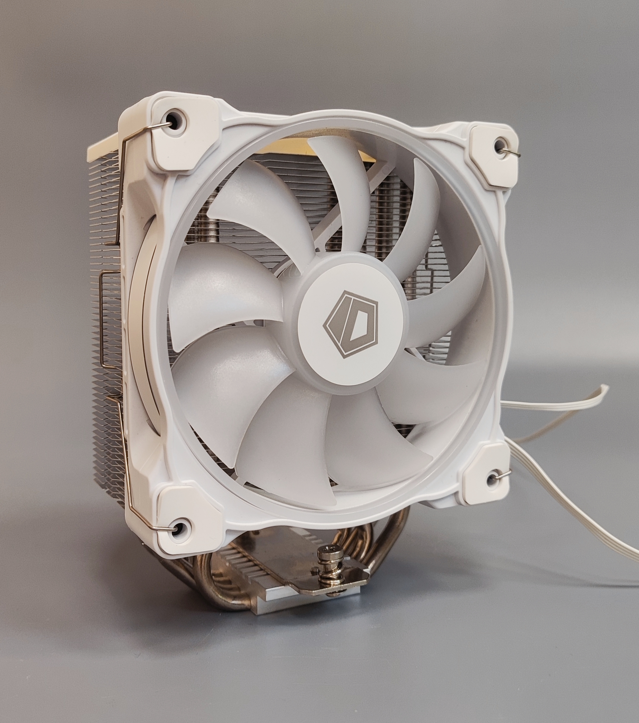 Кулер для процессора ID-COOLING SE-224-XTS белый