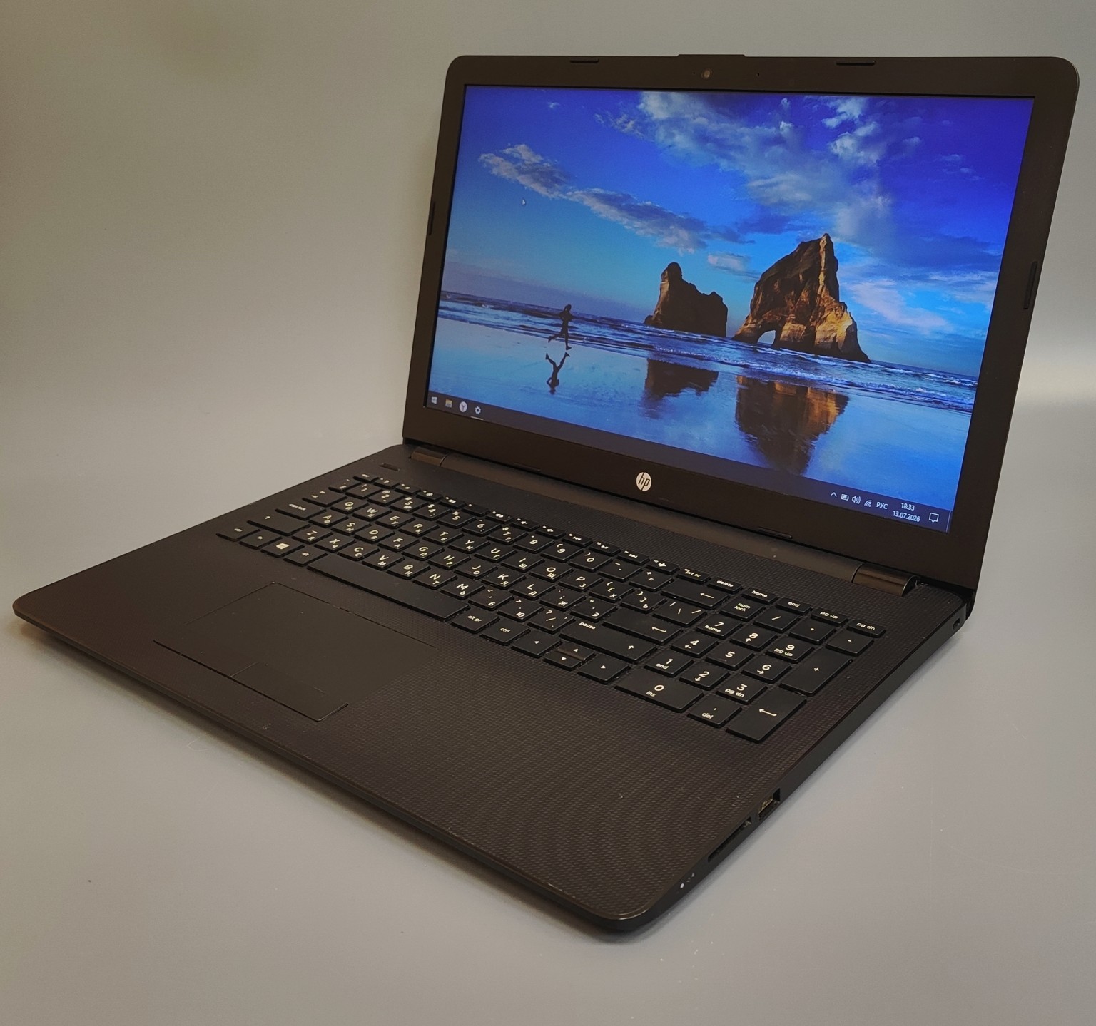Ноутбук HP 15-rb002ur A4/4/128