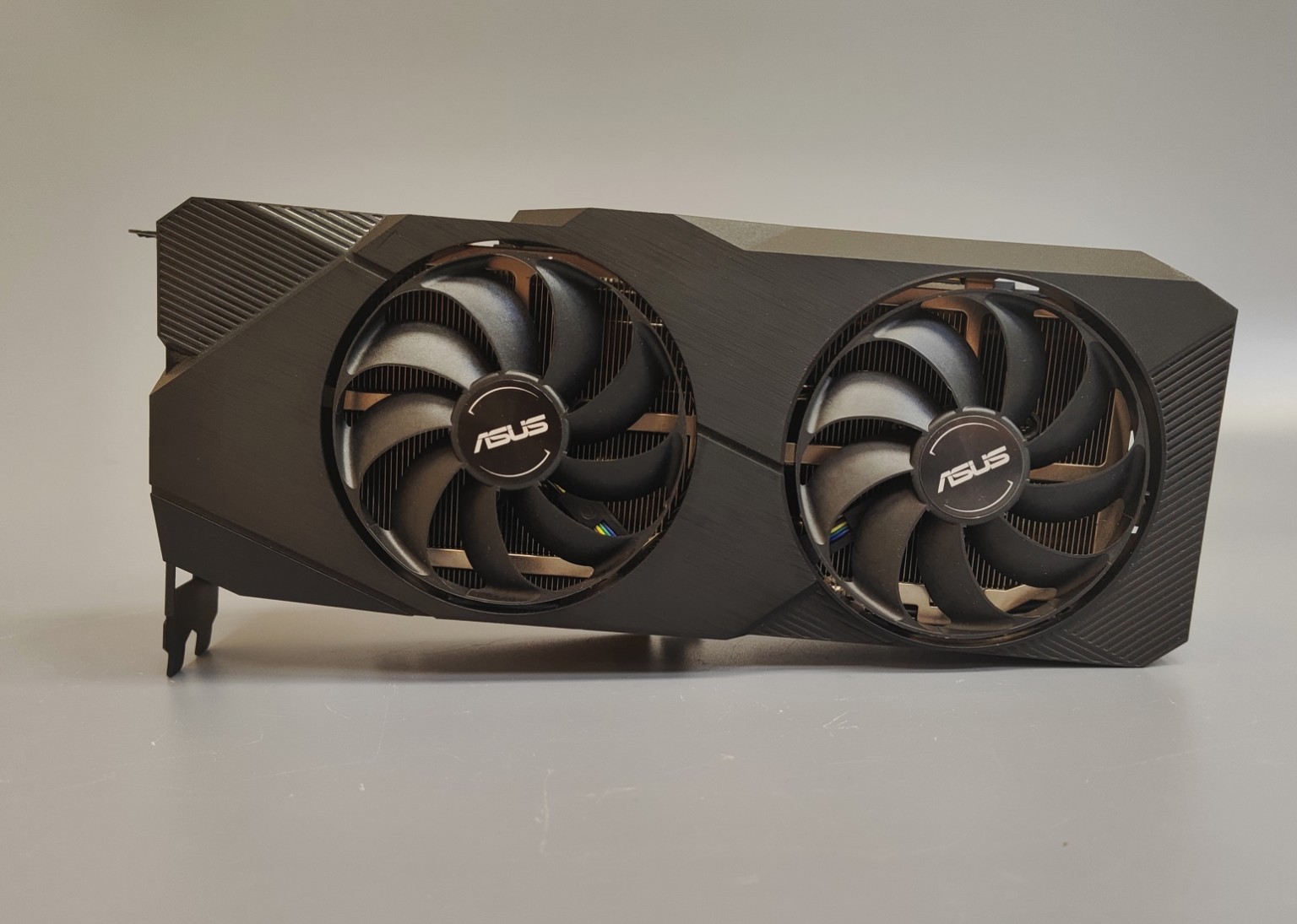 Видеокарта ASUS GeForce RTX 2080 SUPER DUAL EVO V2 8GB GDDR6