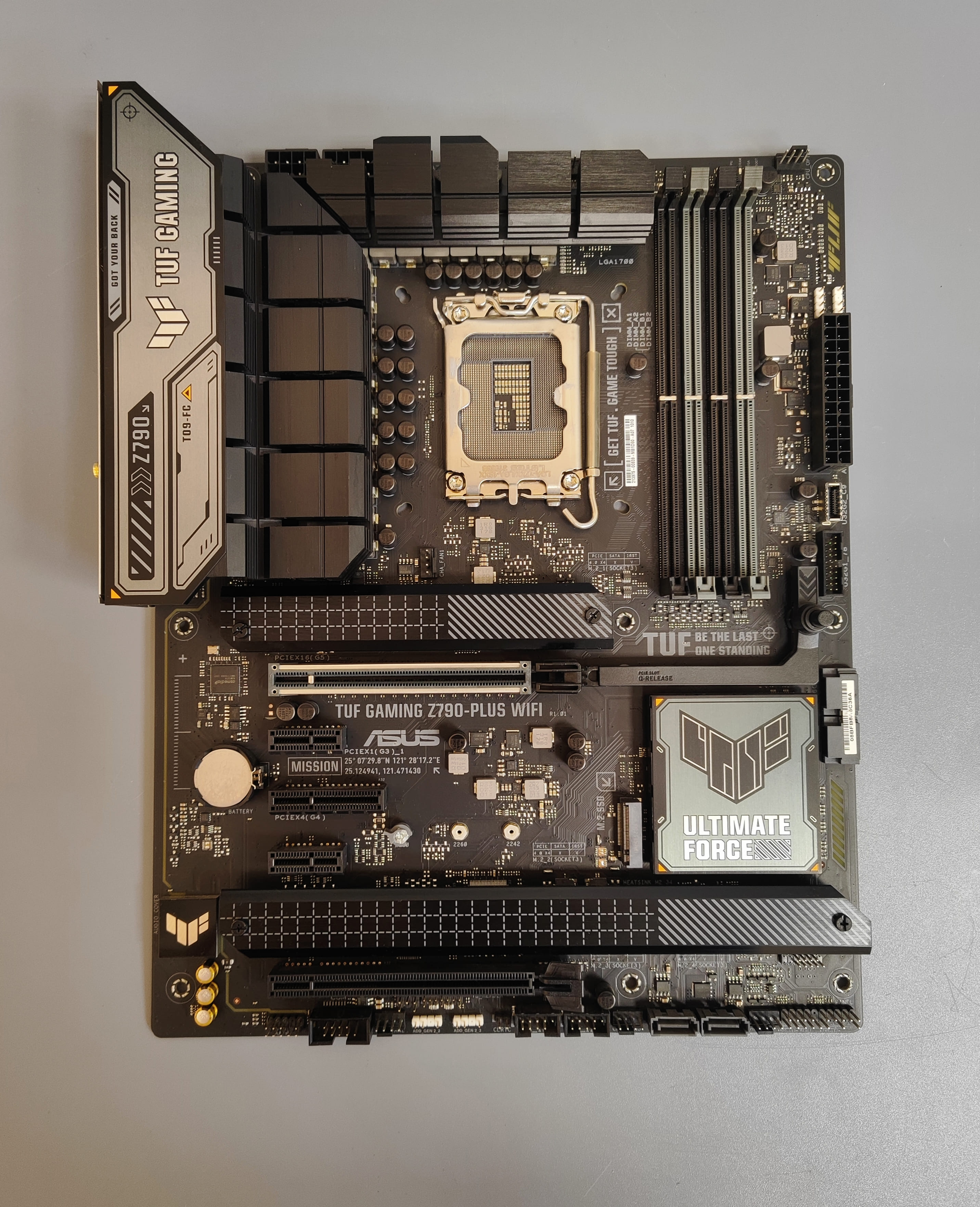 Материнская плата ASUS TUF Gaming Z790-Plus WiFi / LGA1700 / DDR5