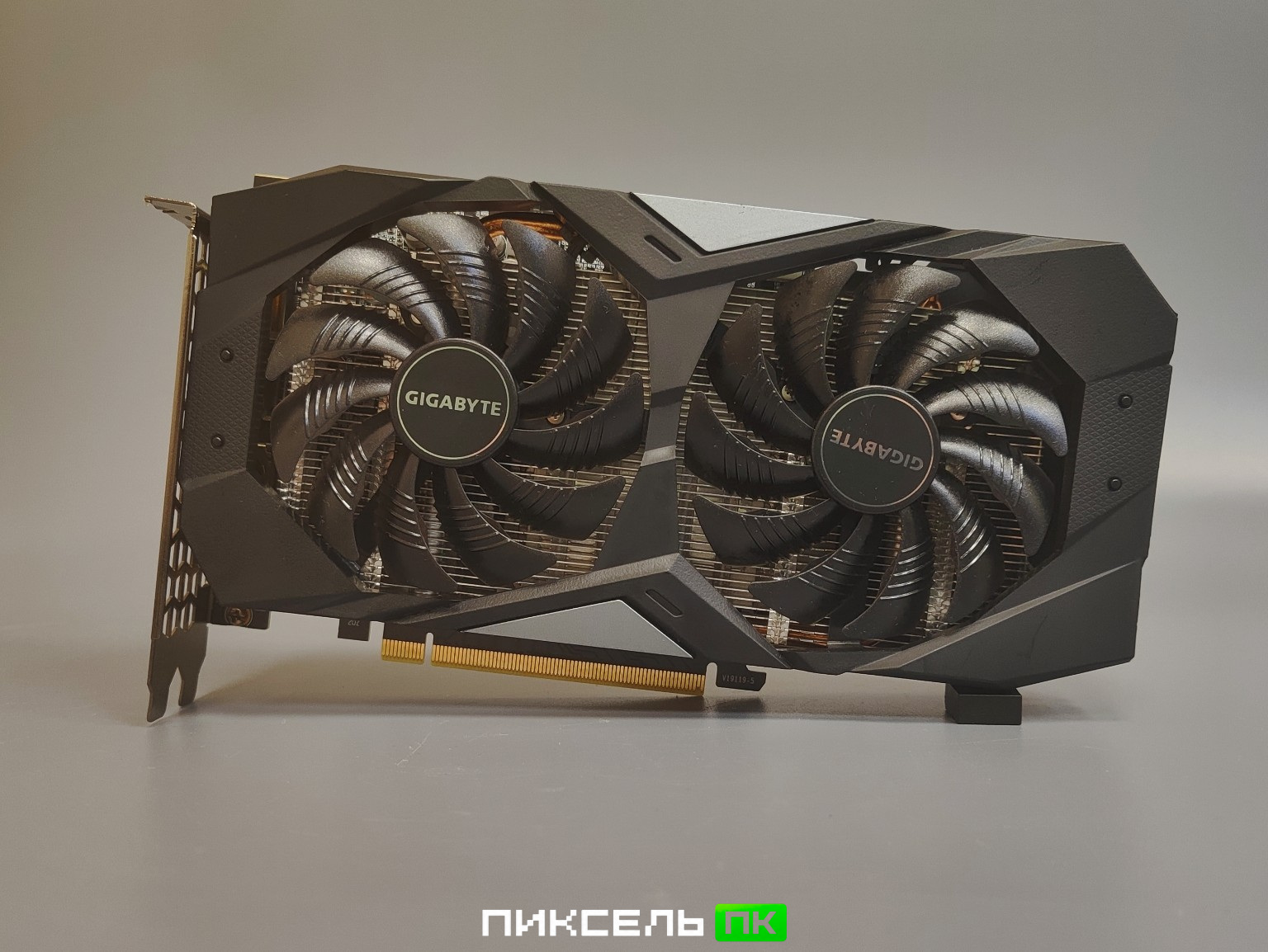 Видеокарта GIGABYTE GeForce GTX 1660 Super OC 6GB (Б/У)